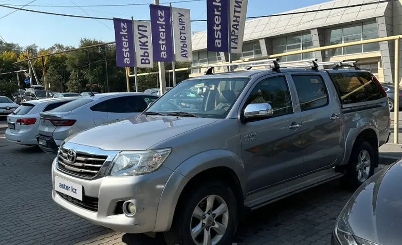 Toyota Hilux 2014 года за 13 000 000 тг. в Алматы