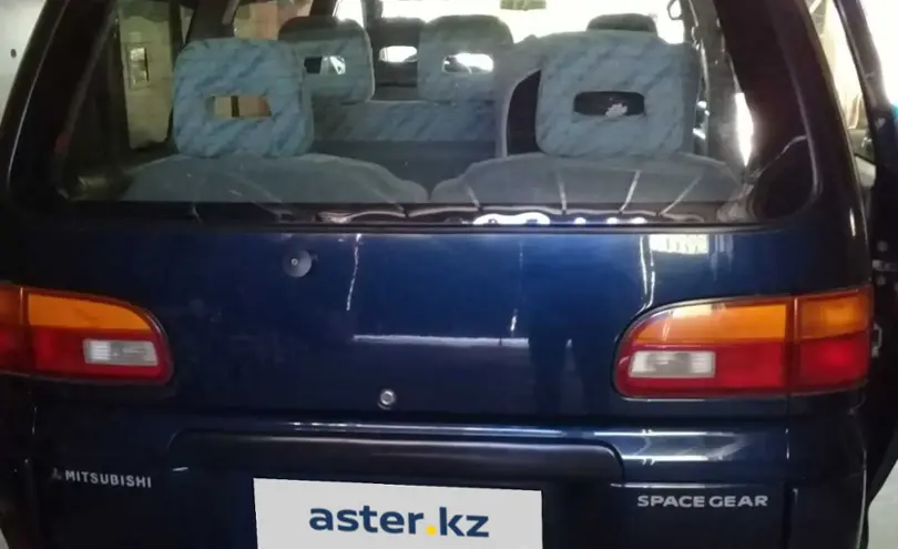 Mitsubishi Space Gear 1997 года за 3 900 000 тг. в Шымкент фото 4