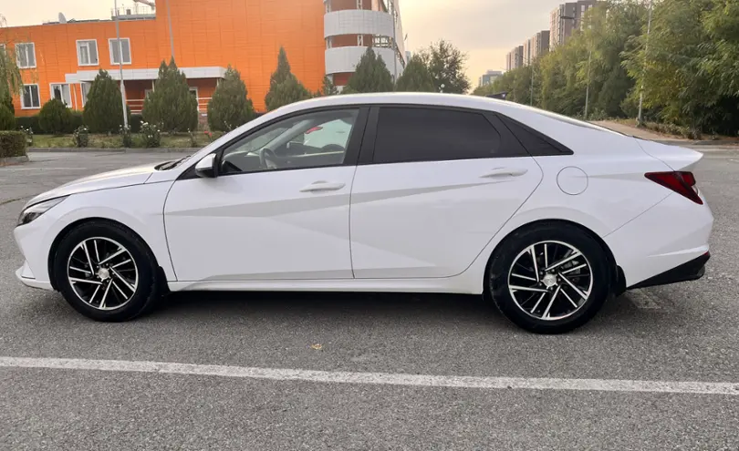 Hyundai Elantra 2022 года за 10 000 000 тг. в Шымкент