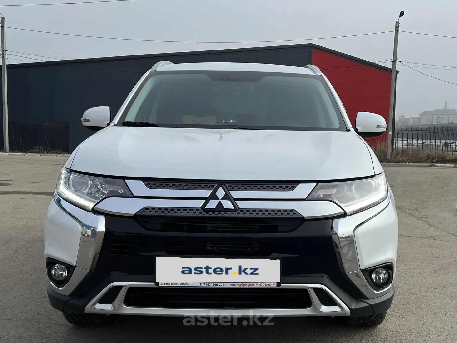 Купить Mitsubishi Outlander 2019 года в Костанае, цена 10300000 тенге.  Продажа Mitsubishi Outlander в Костанае - Aster.kz. №c1032941