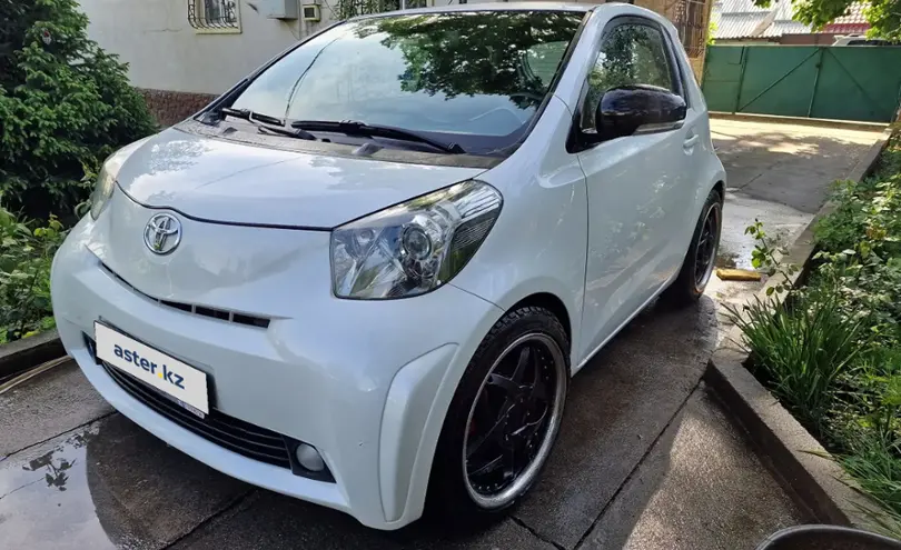 Toyota iQ 2009 года за 4 999 999 тг. в Алматы