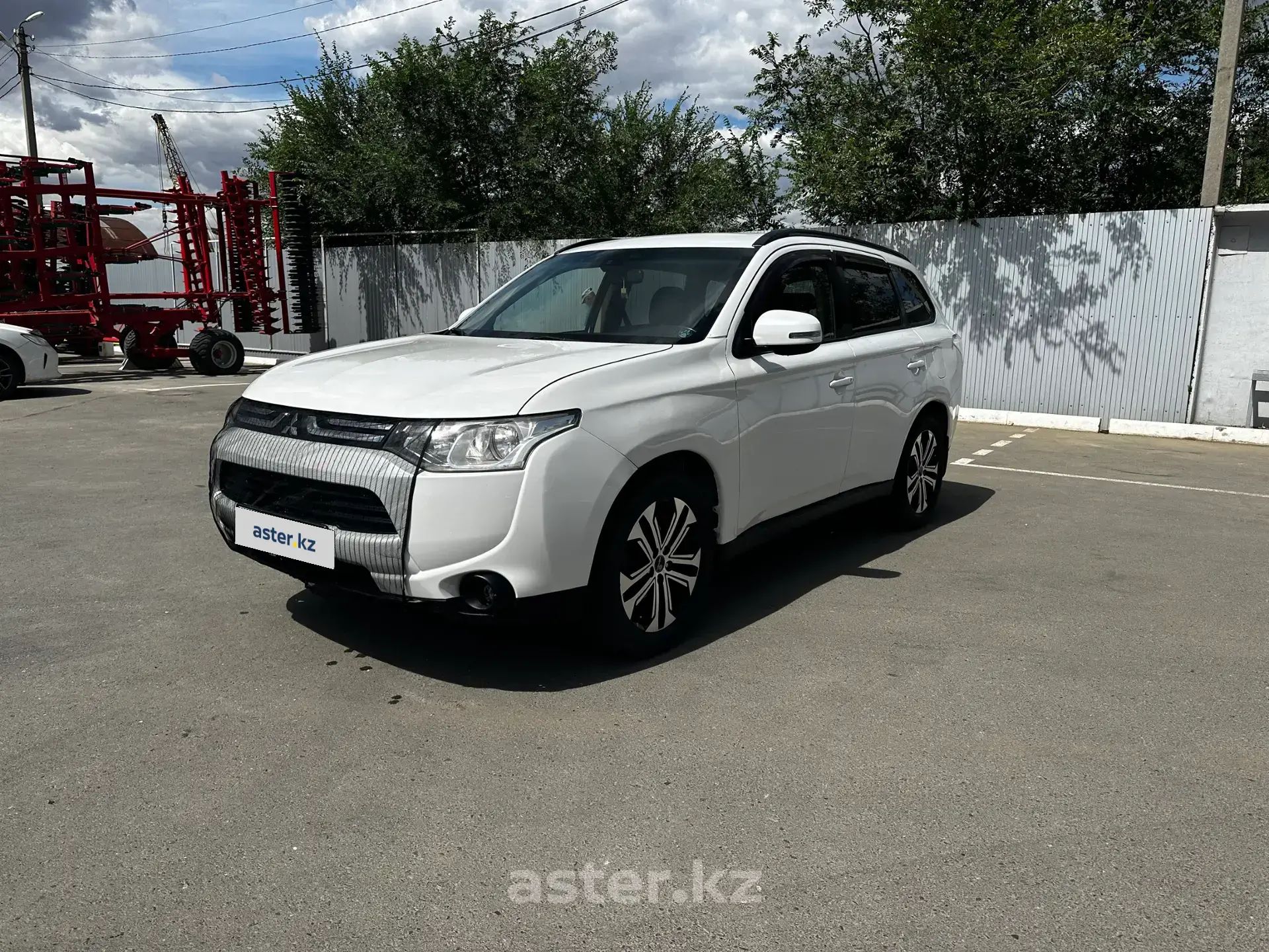 Mitsubishi Outlander 2013