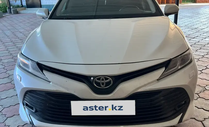 Toyota Camry 2020 года за 13 500 000 тг. в Алматы