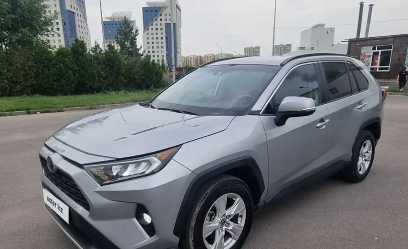 Toyota RAV4 2021 года за 15 000 000 тг. в Усть-Каменогорск