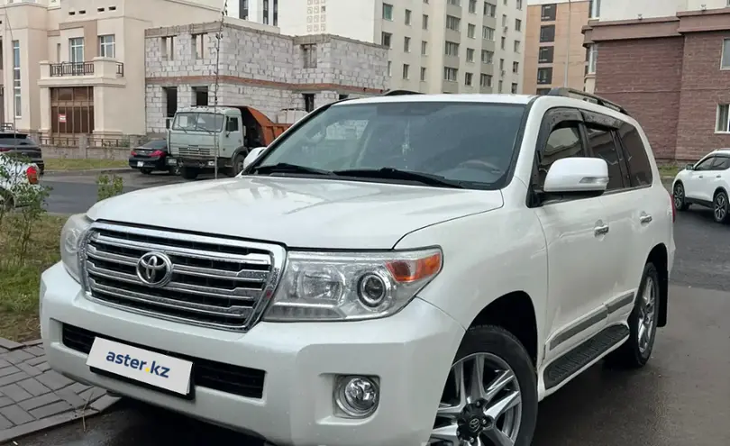 Toyota Land Cruiser 2014 года за 20 000 000 тг. в Астана