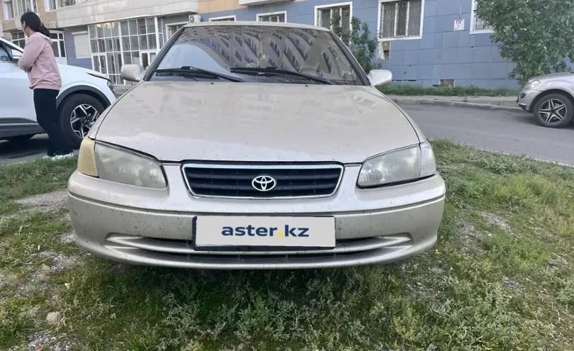 Toyota Camry 2000 года за 3 100 000 тг. в Астана