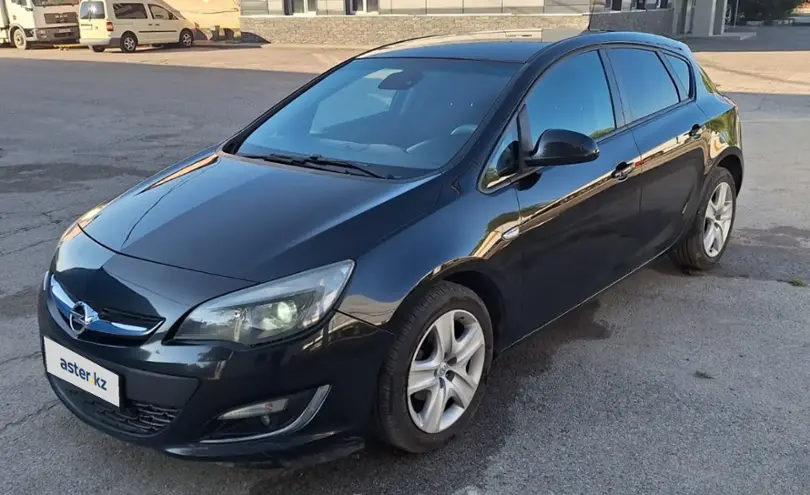 Opel Astra 2012 года за 4 000 000 тг. в Алматы