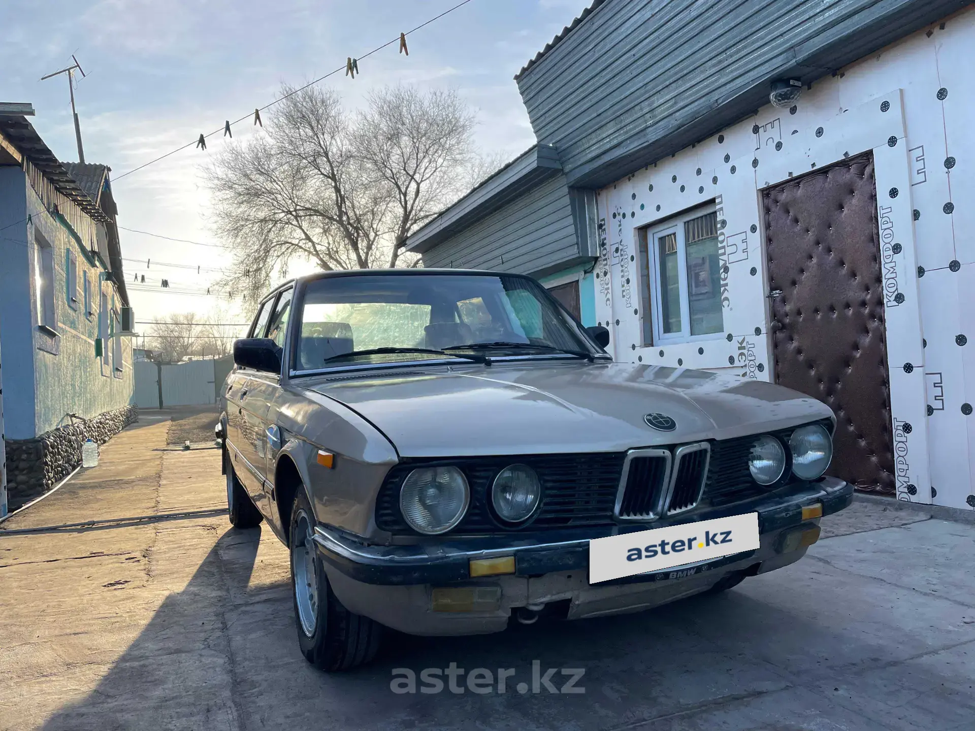 BMW 5 серии 1987