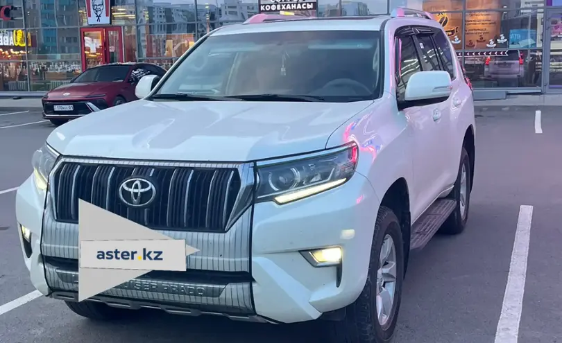 Toyota Land Cruiser Prado 2022 года за 28 000 000 тг. в Астана