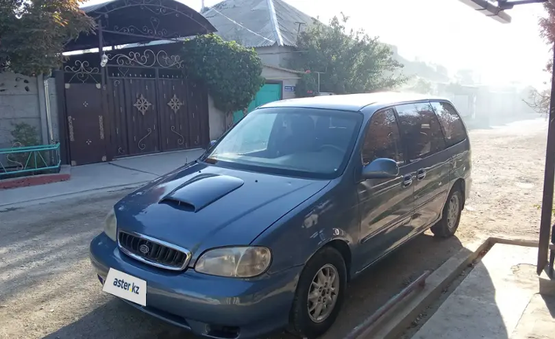 Kia Carnival 2000 года за 2 000 000 тг. в Шымкент