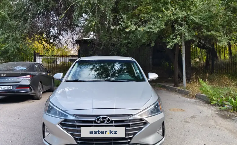 Hyundai Elantra 2019 года за 8 000 000 тг. в Алматы