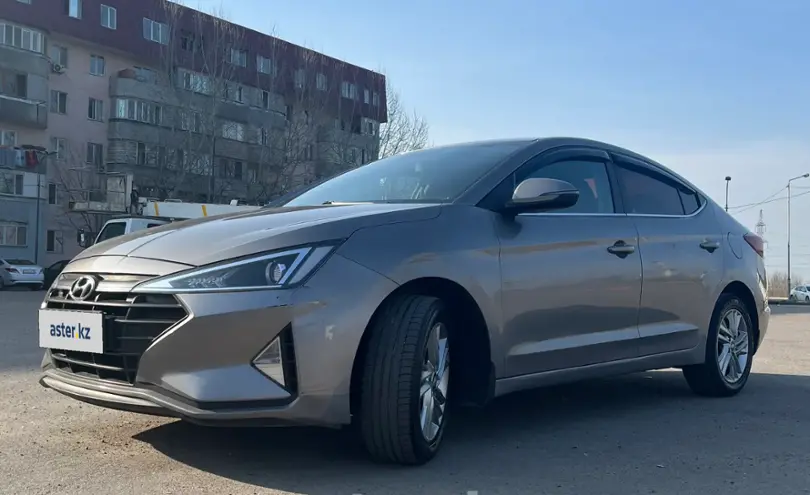 Hyundai Elantra 2019 года за 7 700 000 тг. в Шымкент