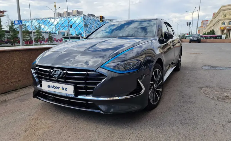 Hyundai Sonata 2021 года за 13 000 000 тг. в Астана