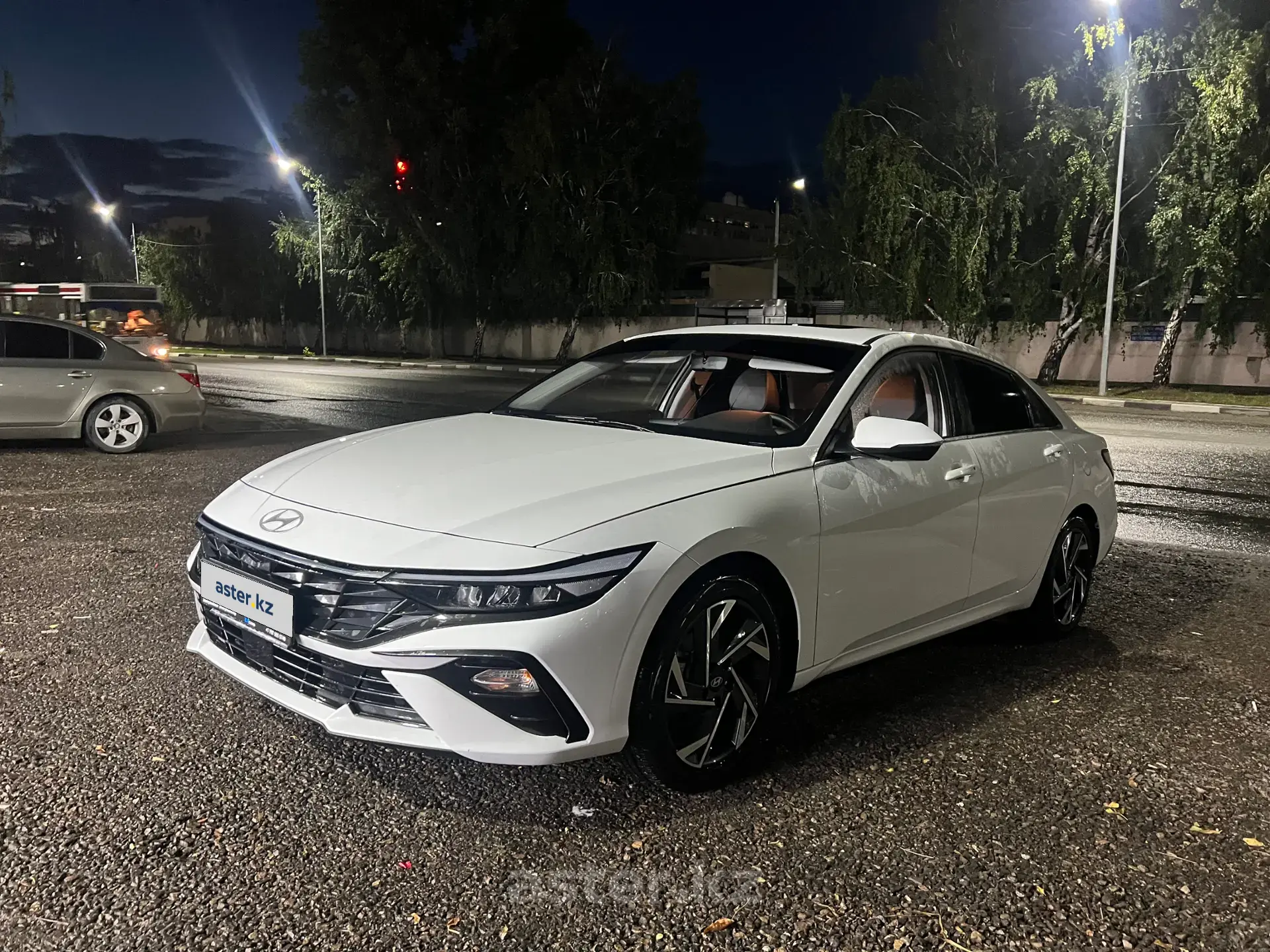 Hyundai Elantra 2023