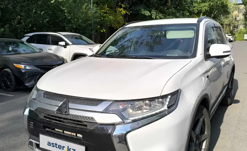 Mitsubishi Outlander 2012 года за 8 000 000 тг. в Алматы