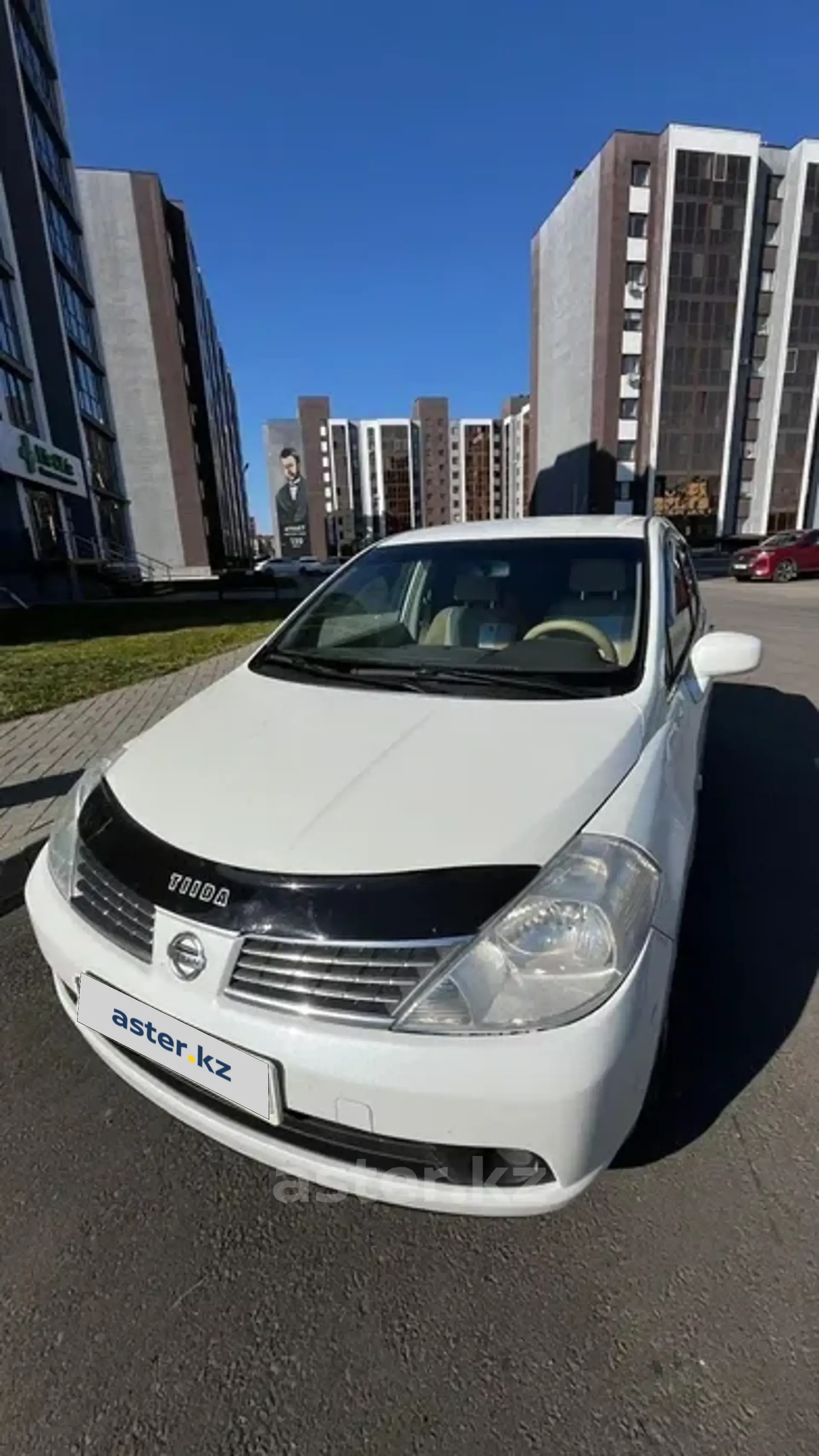 Nissan Tiida 2006