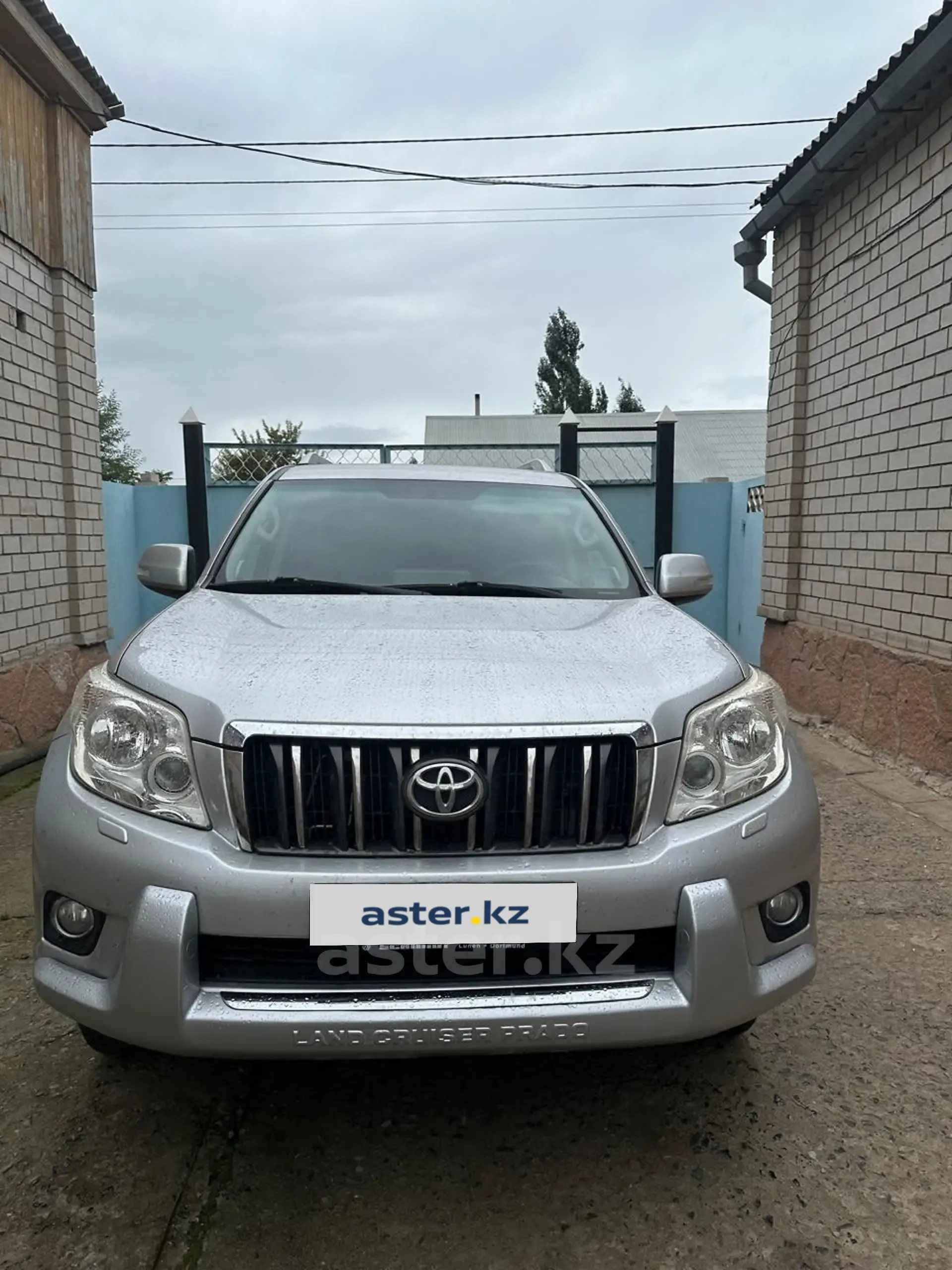 Toyota Land Cruiser Prado 2010