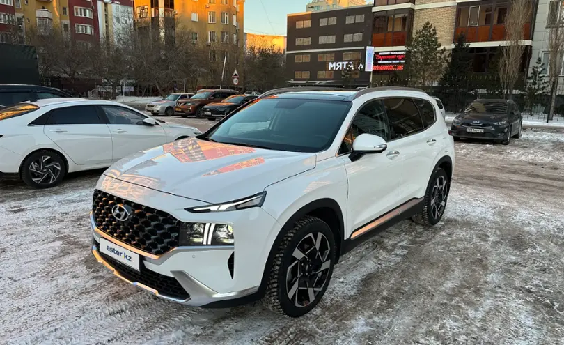 Hyundai Santa Fe 2023 года за 19 000 000 тг. в Астана
