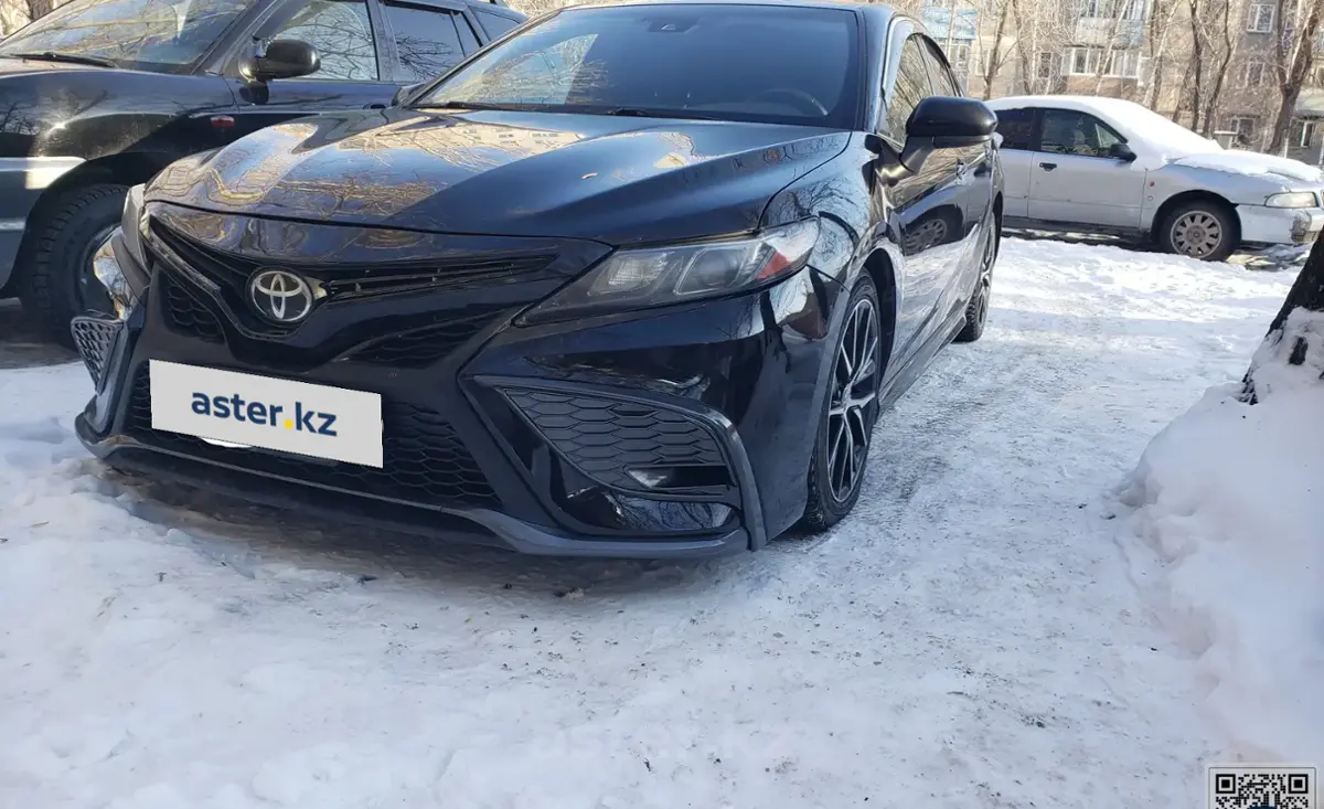 Toyota Camry 2021 года за 13 500 000 тг. в Караганда