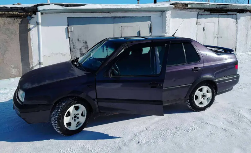 Volkswagen Vento 1994 года за 1 100 000 тг. в Карагандинская область