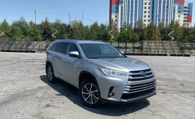 Toyota Highlander 2018 года за 21 000 000 тг. в Шымкент