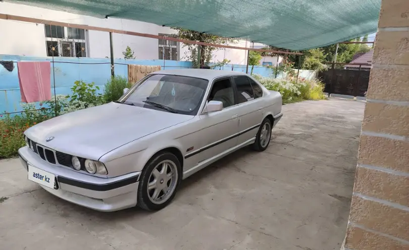 BMW 5 серии 1990 года за 2 000 000 тг. в Шымкент