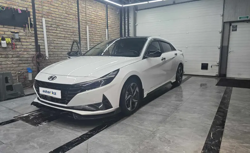 Hyundai Elantra 2023 года за 12 000 000 тг. в Алматы