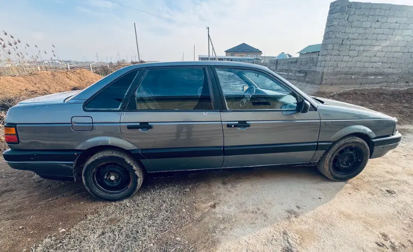 Volkswagen Passat 1988 года за 780 000 тг. в Туркестанская область