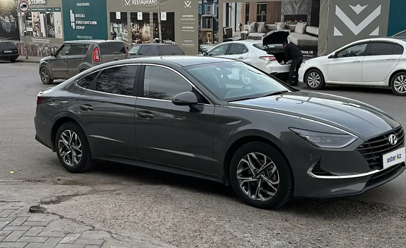 Hyundai Sonata 2022 года за 11 700 000 тг. в Алматы