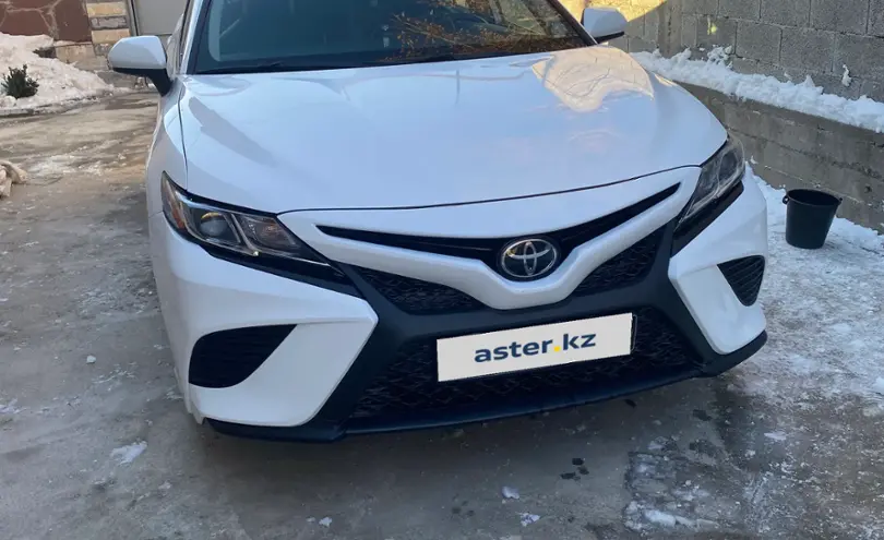 Toyota Camry 2019 года за 12 500 000 тг. в Шымкент