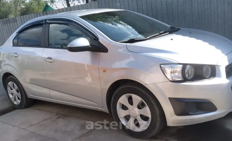 Chevrolet Aveo 2013 года за 3 000 000 тг. в Семей