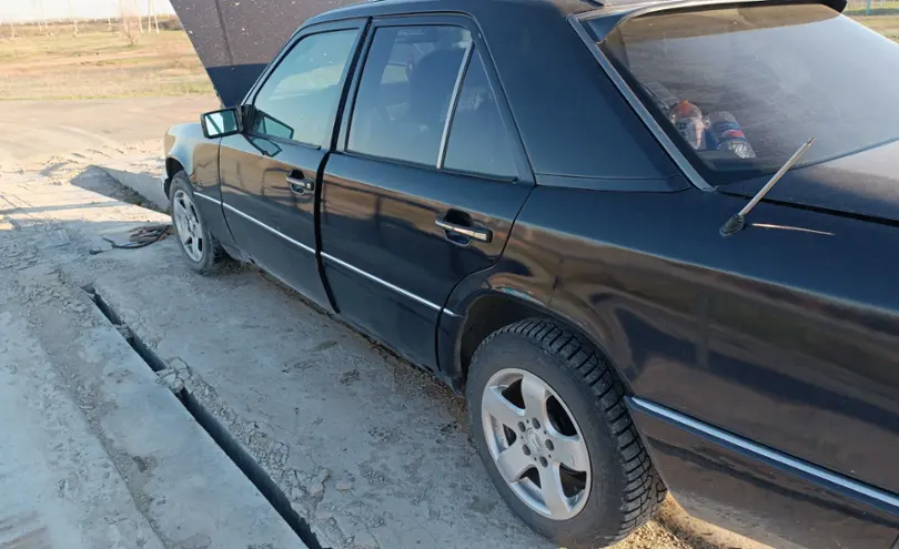 Mercedes-Benz E-Класс 1992 года за 1 200 000 тг. в Павлодар