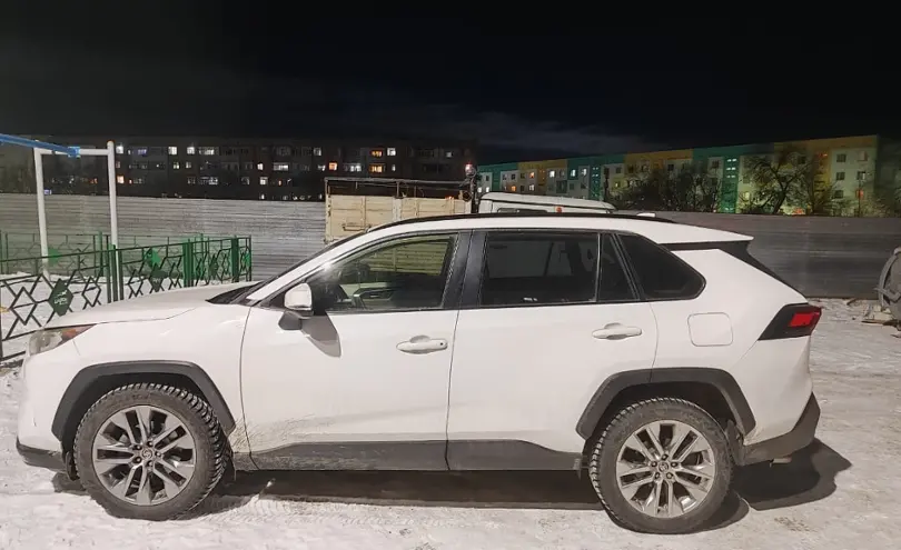 Toyota RAV4 2019 года за 13 500 000 тг. в Улытауская область