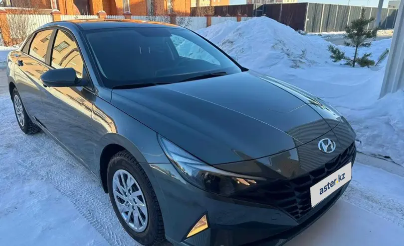 Hyundai Elantra 2022 года за 9 300 000 тг. в Астана