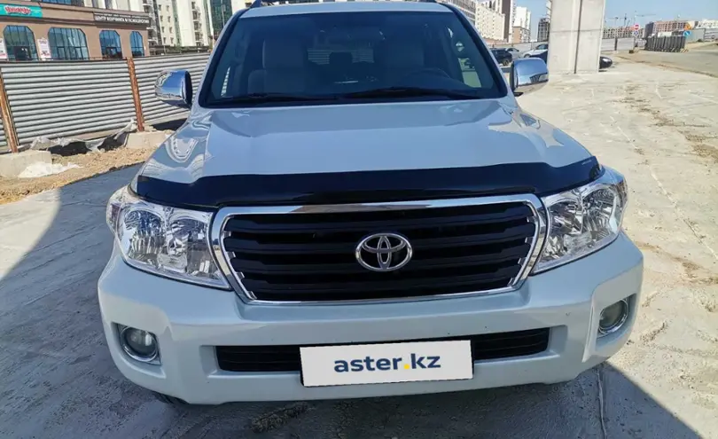 Toyota Land Cruiser 2013 года за 23 500 000 тг. в Астана