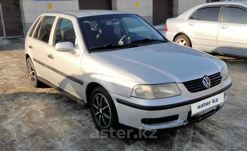 Volkswagen Golf 2005 года за 1 600 000 тг. в Усть-Каменогорск