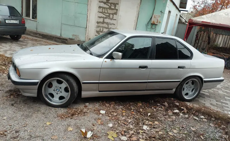 BMW 5 серии 1991 года за 3 000 000 тг. в Алматы