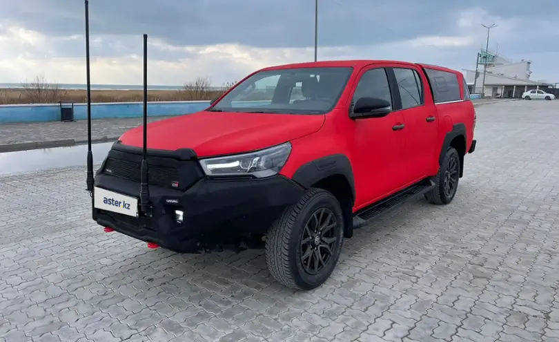 Toyota Hilux 2022 года за 27 000 000 тг. в Актау