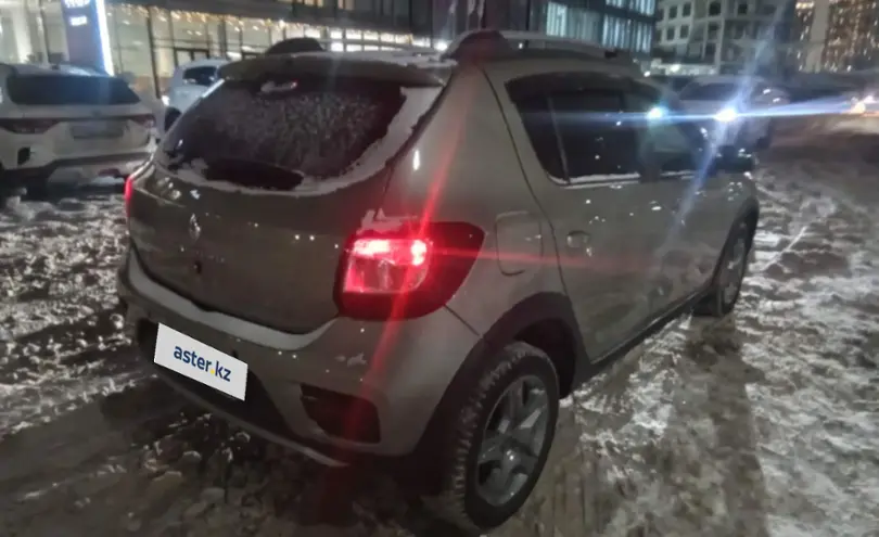 Renault Sandero 2021 года за 6 500 000 тг. в Астана фото 5
