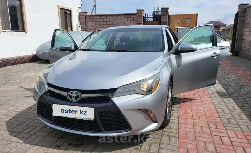 Toyota Camry 2015 года за 10 500 000 тг. в Астана