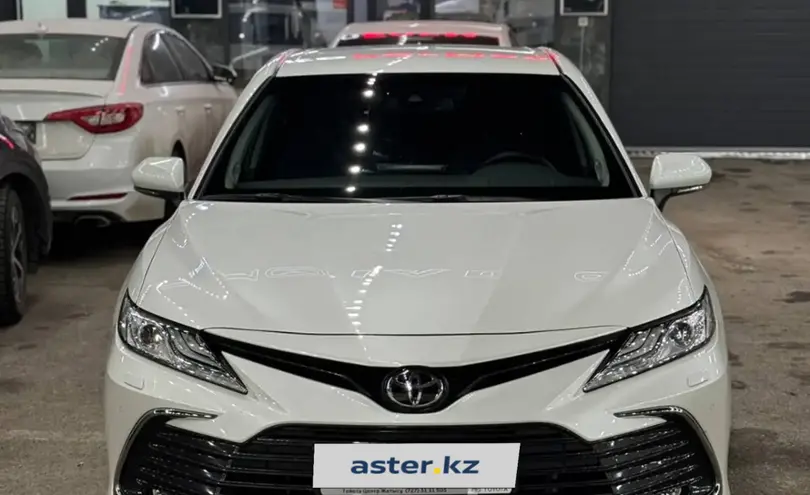 Toyota Camry 2021 года за 17 500 000 тг. в Шымкент