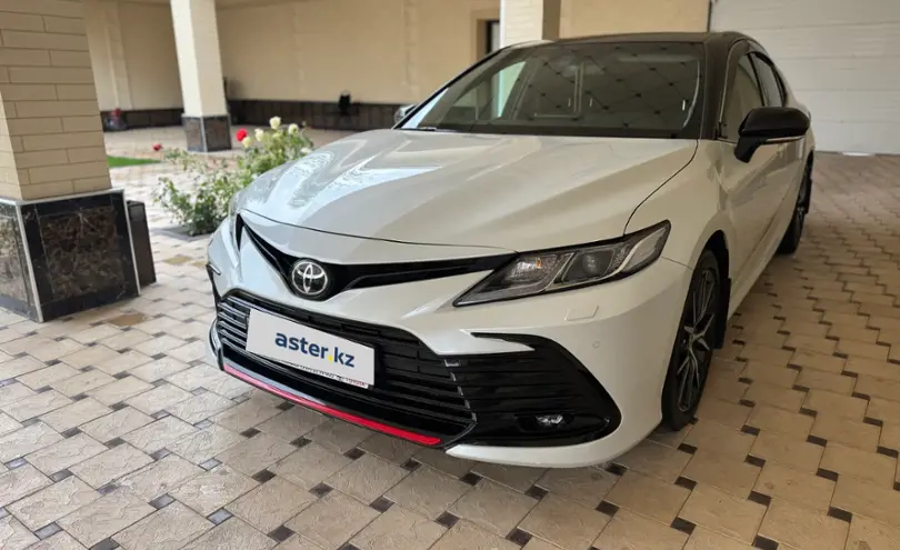 Toyota Camry 2021 года за 16 800 000 тг. в Тараз