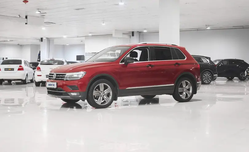 Volkswagen Tiguan 2017 года за 10 350 000 тг. в Алматы