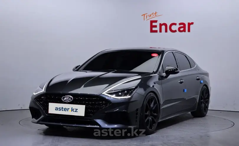 Hyundai Sonata 2020 года за 9 500 000 тг. в Астана