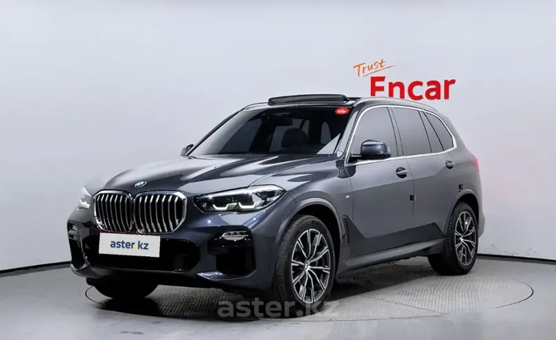 BMW X5 2020 года за 28 500 000 тг. в Атырау