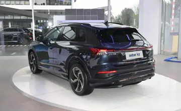 Audi Q4 e-tron 2024 года за 18 500 000 тг. в Алматы фото 3