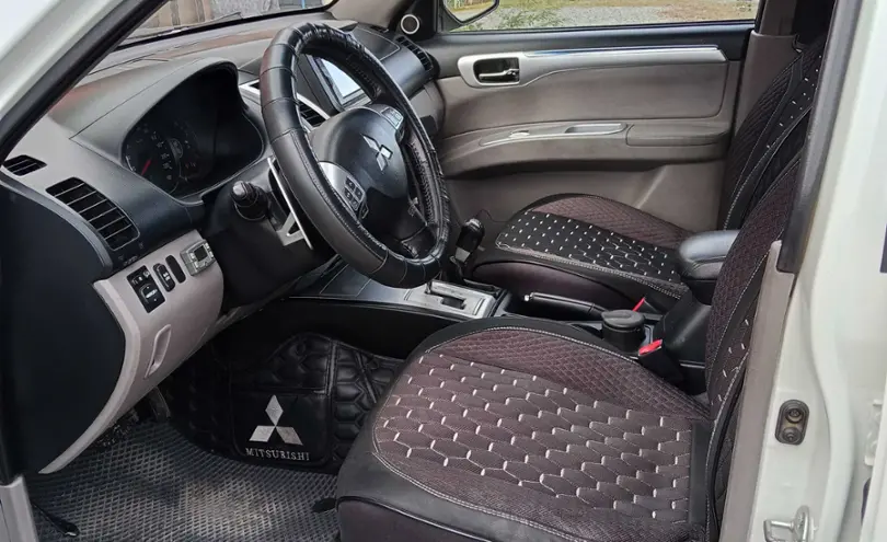 Mitsubishi Pajero Sport 2012 года за 10 000 000 тг. в Усть-Каменогорск