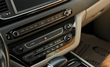 Kia Carnival 2017 года за 11 000 000 тг. в Астана