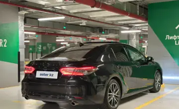 Toyota Camry 2023 года за 16 800 000 тг. в Астана фото 4