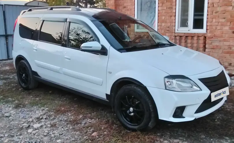LADA (ВАЗ) Largus 2015 года за 4 200 000 тг. в Усть-Каменогорск
